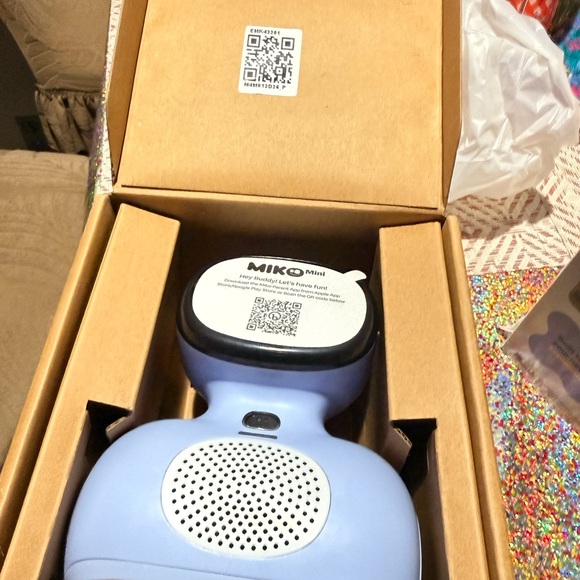 Mini Interactive Robot - Purple - Picture 6 of 11